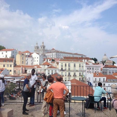 Studio In The Heart Of Alfama Lisboa Exteriör bild